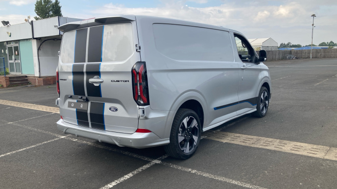 Ford Transit Custom 320 L1 Diesel Awd 2.0 EcoBlue 170ps H1 Van Sport Auto - Image 10